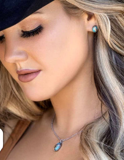 Montana Silversmiths World's Feather Turquoise Necklace