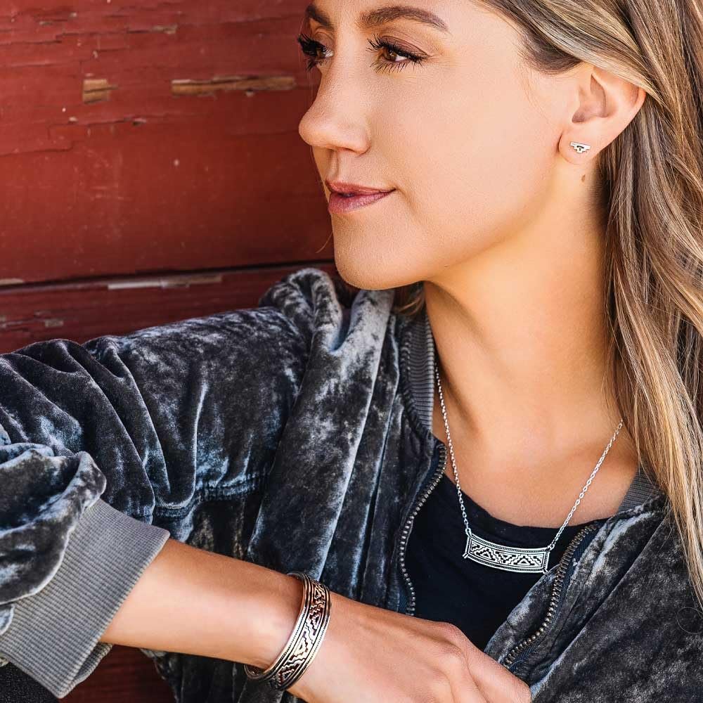 Montana Silversmiths Western Lifestyle Women's Bar Necklace