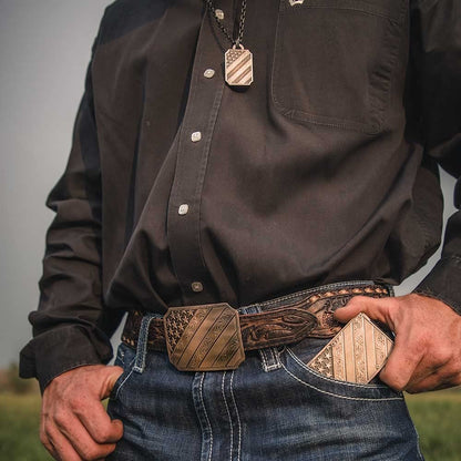 Montana Silversmiths Men's Credit Card And Cash Case With Praying Cowboy - Crcard2-731