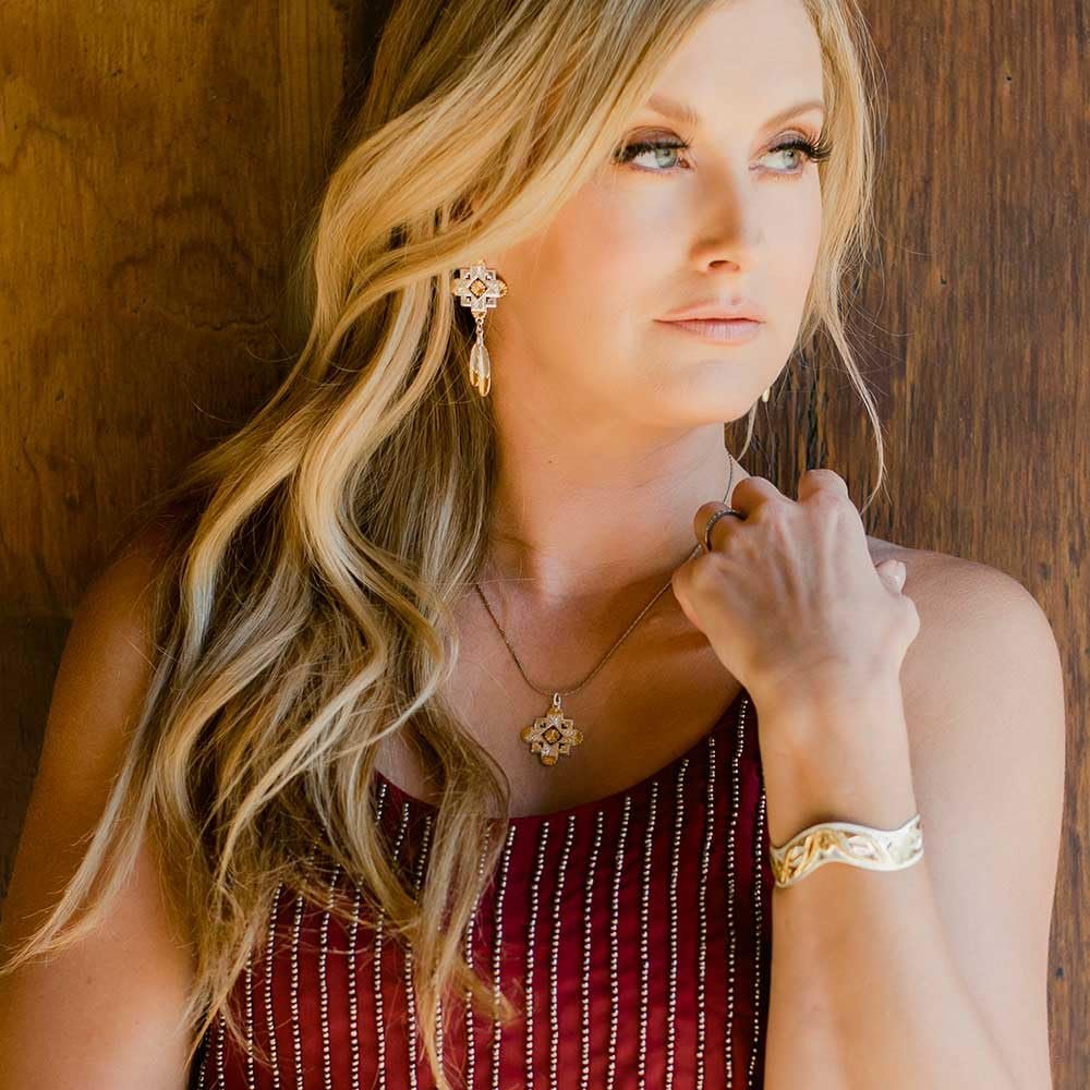 Montana Silversmiths Western Lifestyle Women's Cross Necklace (Promise Montana Legacy)